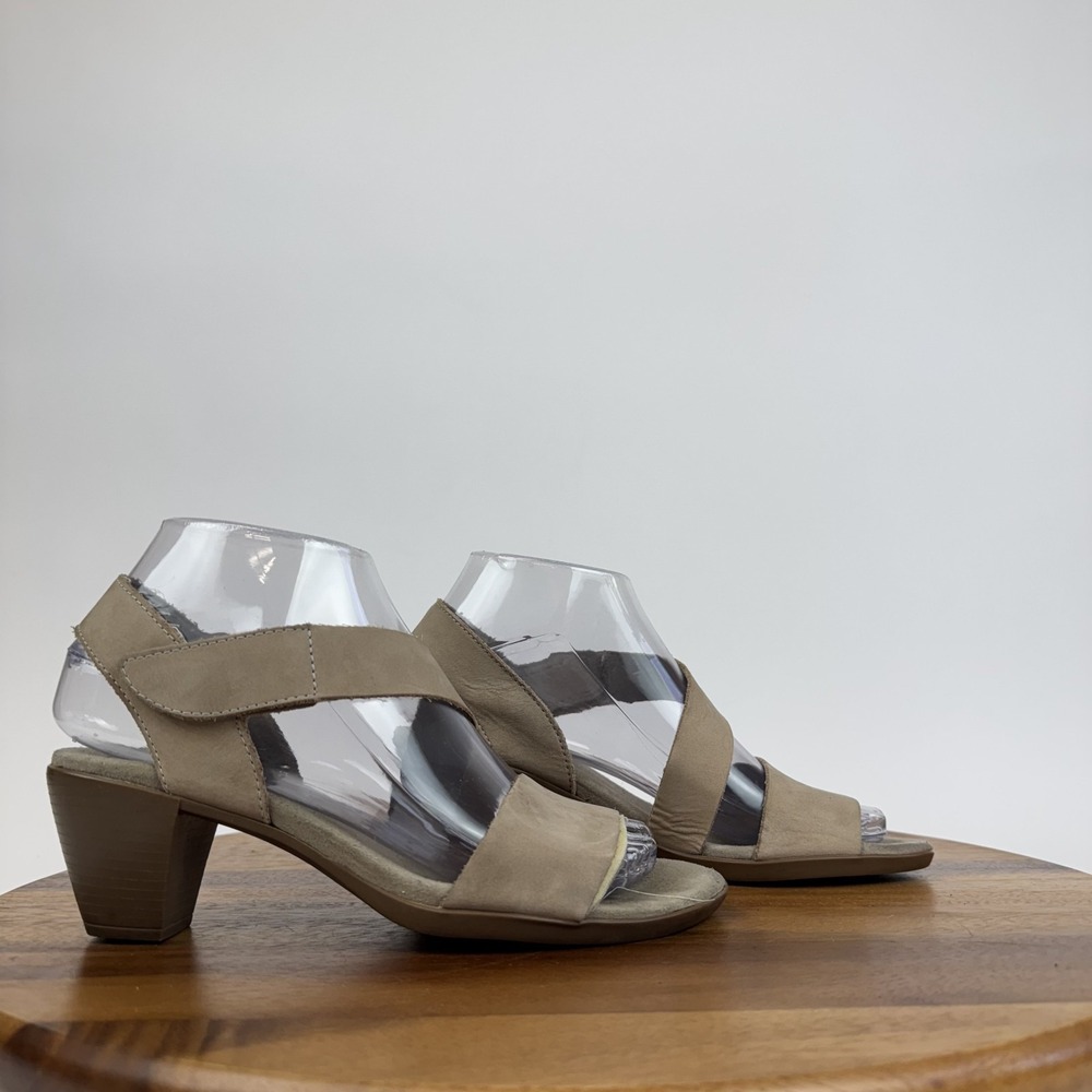 Womens Munro Lucia Taupe Leather Comfort Strappy Heeled Sandals Size 6.5 M